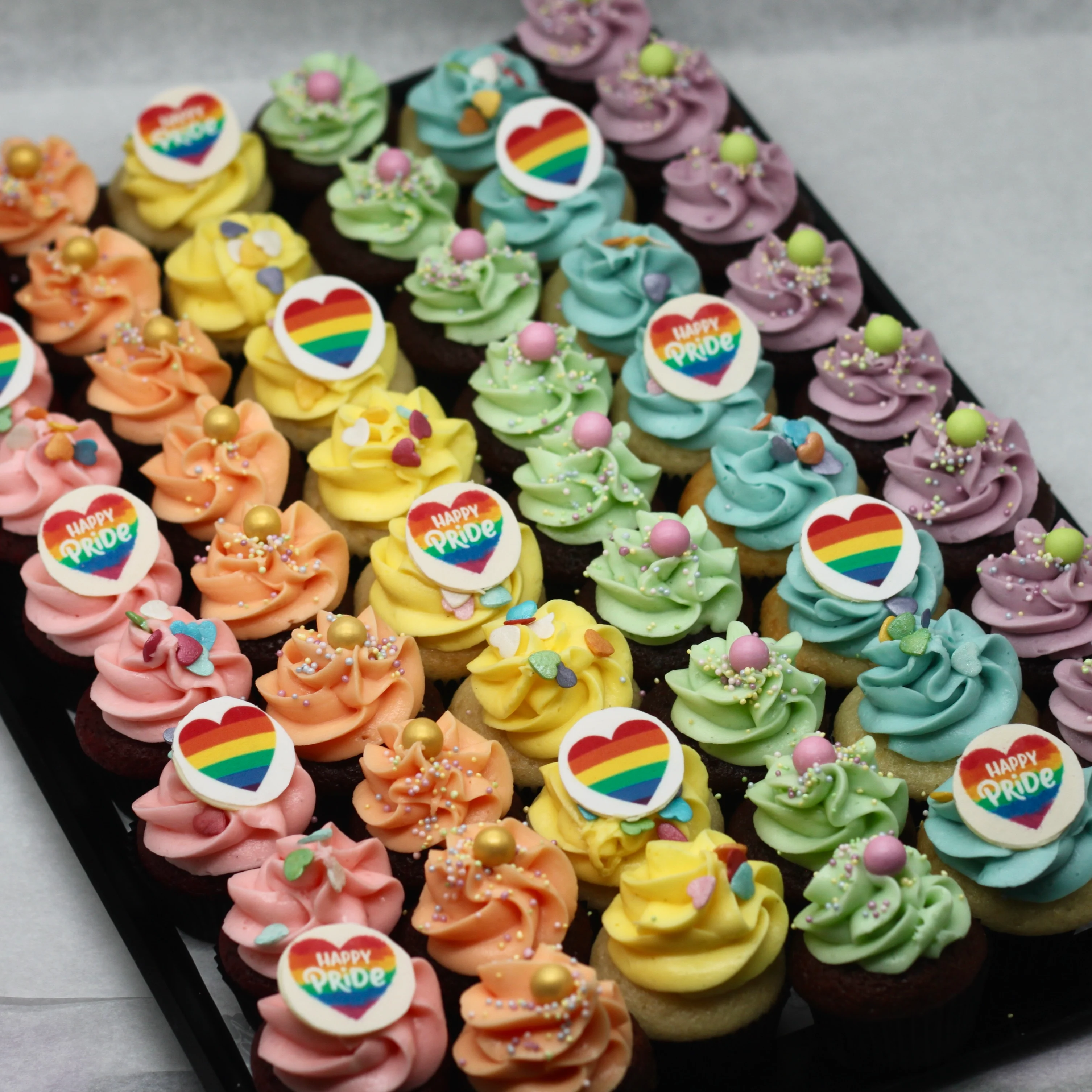 Pride mini cupcakes