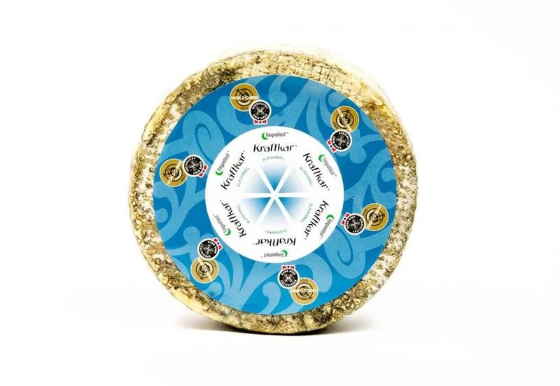 Kraftkar av fersk kumelk