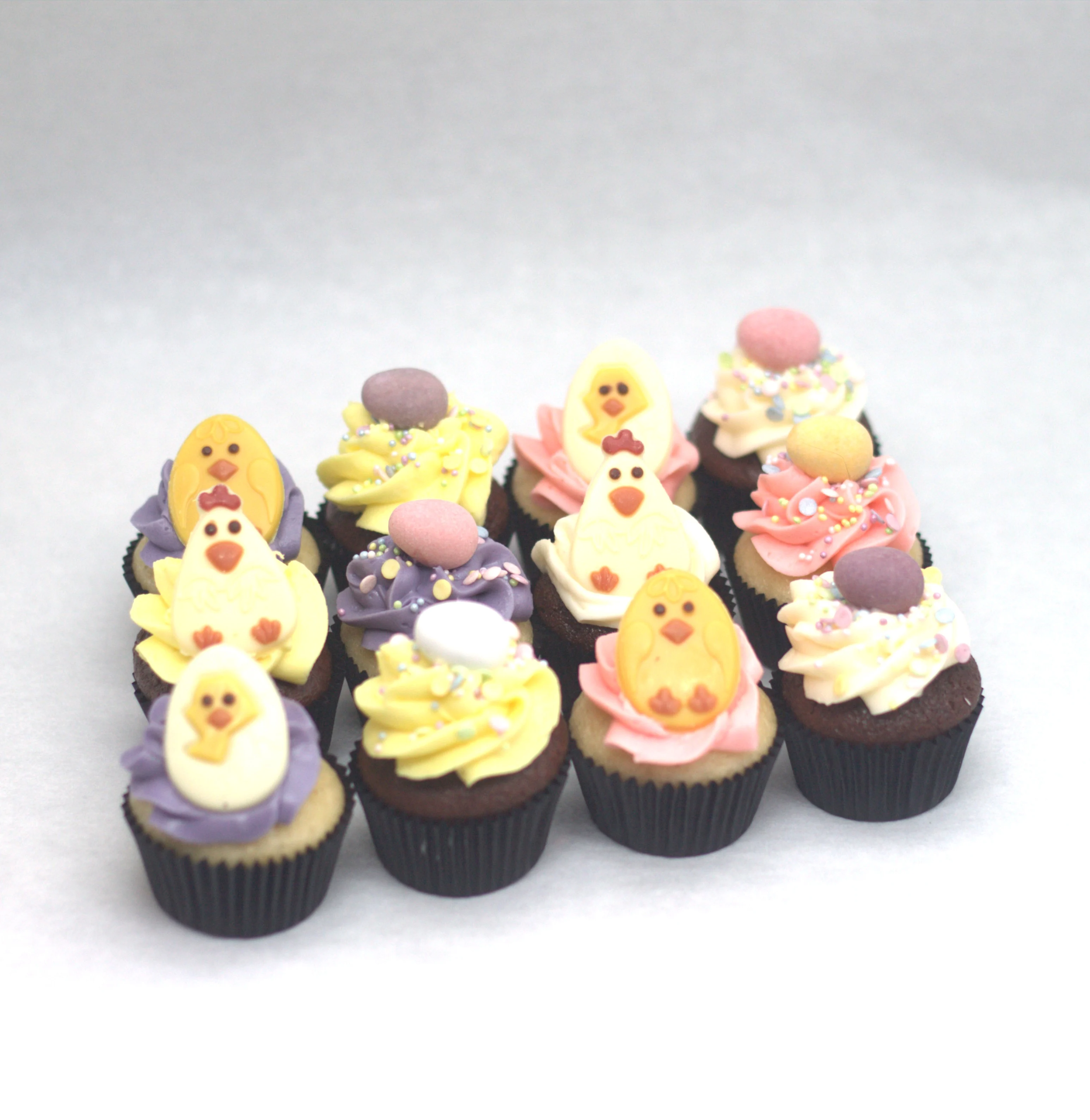 12 mini cupcakes Påske